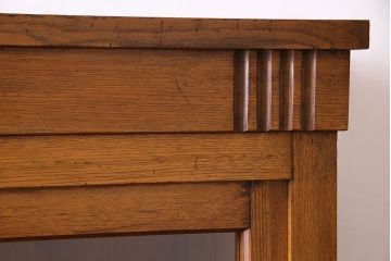 レトロ家具　昭和初期　モールガラス　味わい深いレトロな佇まいの重ね戸棚(収納棚)