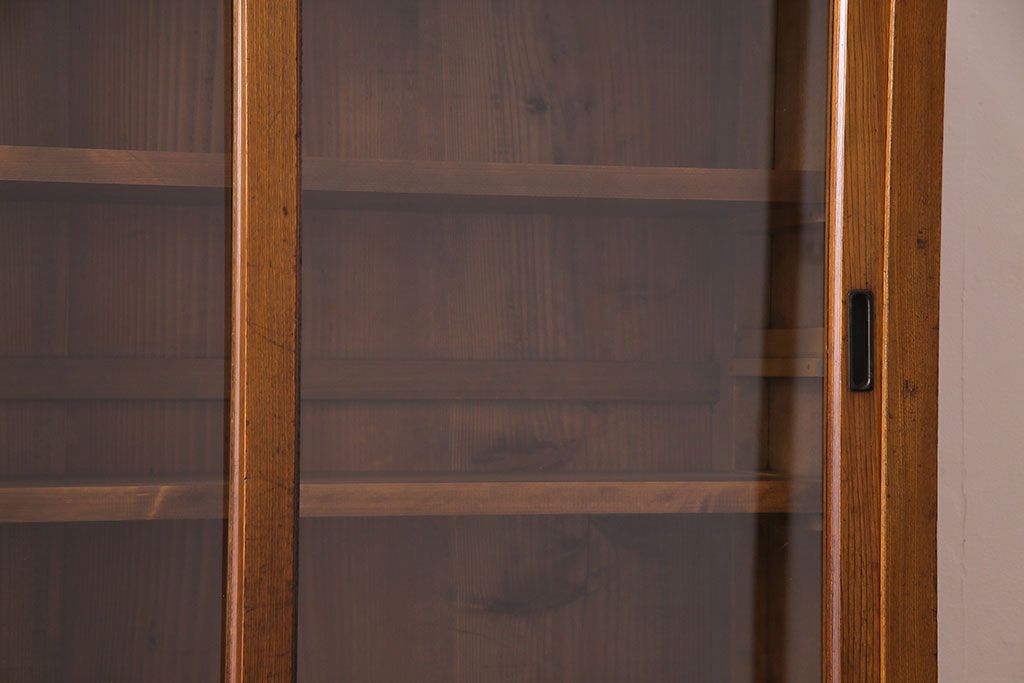 レトロ家具　昭和初期　モールガラス　味わい深いレトロな佇まいの重ね戸棚(収納棚)