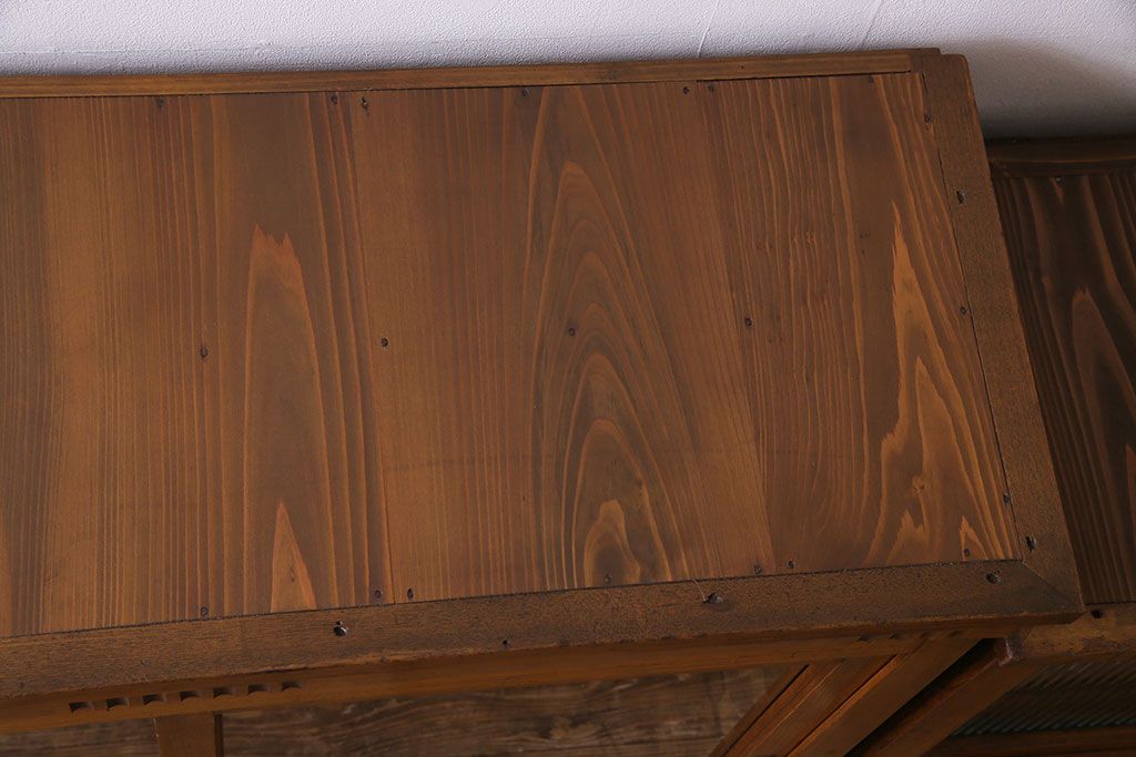 レトロ家具　昭和初期　モールガラス　味わい深いレトロな佇まいの重ね戸棚(収納棚)