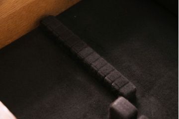 中古　DREXEL HERITAGE(ドレクセルヘリテイジ)　Touraine(ツーレイン)　チャイナキャビネット(食器棚、飾り棚)(定価約92万円)