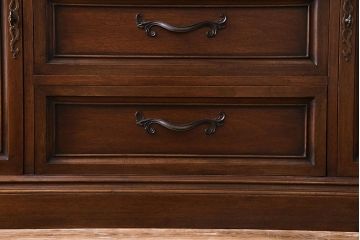 中古　DREXEL HERITAGE(ドレクセルヘリテイジ)　Touraine(ツーレイン)　チャイナキャビネット(食器棚、飾り棚)(定価約92万円)