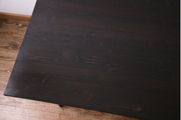 オリジナル　濃い色合いが落ち着いた雰囲気の鉄脚テーブル(ダイニングテーブル、作業台、4人掛け、6人掛け、食卓)(R-029870)(2)