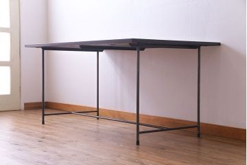 オリジナル　濃い色合いが落ち着いた雰囲気の鉄脚テーブル(ダイニングテーブル、作業台、4人掛け、6人掛け、食卓)(R-029870)(2)