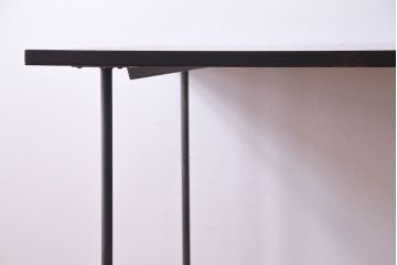 オリジナル　濃い色合いが落ち着いた雰囲気の鉄脚テーブル(ダイニングテーブル、作業台、4人掛け、6人掛け、食卓)(R-029870)(2)
