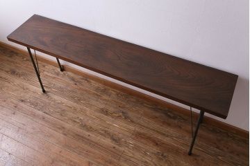 古材リメイク　天板ケヤキ材　ダイナミックな木目の鉄脚テーブル(作業台、コンソールテーブル)