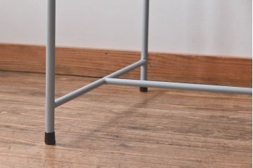 ラフジュ工房オリジナル　すっきりとした鉄脚が魅力的なペイントテーブル(ダイニングテーブル、作業台)