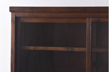 アンティーク家具　和製アンティーク　栗材製　堂々とした佇まいが魅力のガラス戸棚(ガラスケース、収納棚)