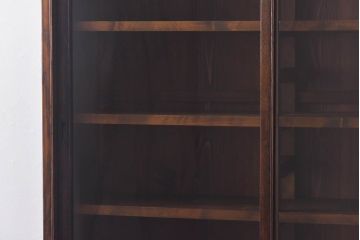 アンティーク家具　和製アンティーク　栗材製　堂々とした佇まいが魅力のガラス戸棚(ガラスケース、収納棚)