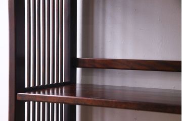 中古　九州民芸家具　樺材　和モダンな雰囲気漂う飾り棚(陳列棚、本棚)