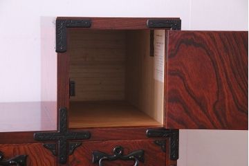 中古　岩谷堂箪笥　桐紋様　かくし付き　No.886　階段タンス5段(階段箪笥、和タンス)(定価約72万円)