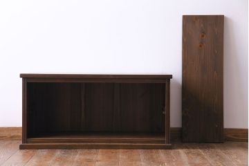 レトロ家具　昭和レトロ　ナラ材　モールガラスが可愛らしいローボード(戸棚、収納棚)