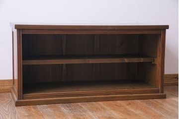 レトロ家具　昭和レトロ　ナラ材　モールガラスが可愛らしいローボード(戸棚、収納棚)