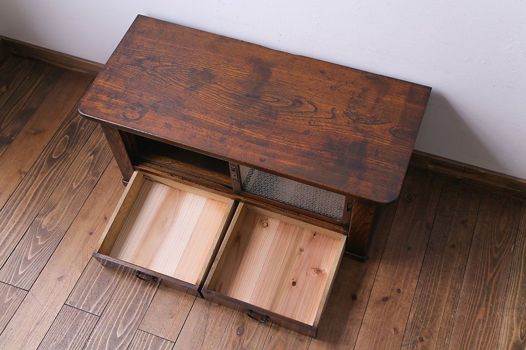 レトロ家具　昭和レトロ　栓材　花のようなカットが愛らしいオリジナルガラス入り戸棚(収納棚、ローボード)