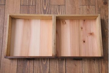 レトロ家具　昭和レトロ　栓材　花のようなカットが愛らしいオリジナルガラス入り戸棚(収納棚、ローボード)