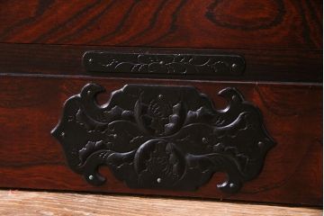 中古　岩谷堂箪笥　力強い杢目が存在感を放つ整理箪笥(和タンス、衣装箪笥、チェスト)