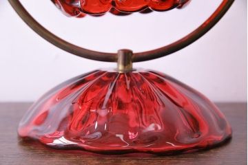 昭和期　IWATA GLASS(イワタグラス、岩田工芸硝子)　赤いガラスのスタンドライト(共箱付き)(ナイトスタンド、テーブルランプ、卓上照明)