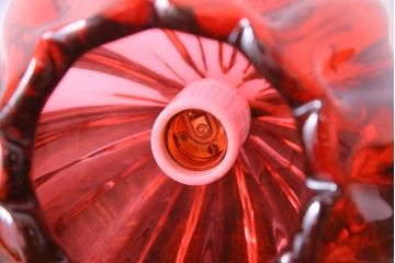 昭和期　IWATA GLASS(イワタグラス、岩田工芸硝子)　赤いガラスのスタンドライト(共箱付き)(ナイトスタンド、テーブルランプ、卓上照明)
