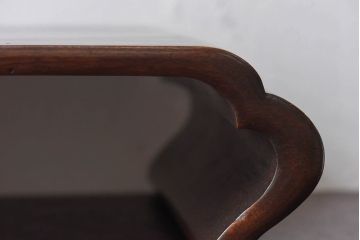 アンティーク雑貨　和製アンティーク　艶やかな質感が魅力的なくり抜きの花台(飾り台)