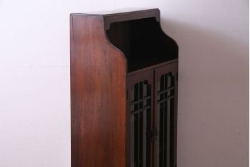 アンティーク家具　和モダン　褐色の色合いと意匠が魅力のブックケース(本箱、飾り棚)