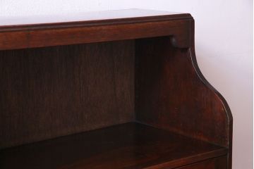 アンティーク家具　和モダン　褐色の色合いと意匠が魅力のブックケース(本箱、飾り棚)
