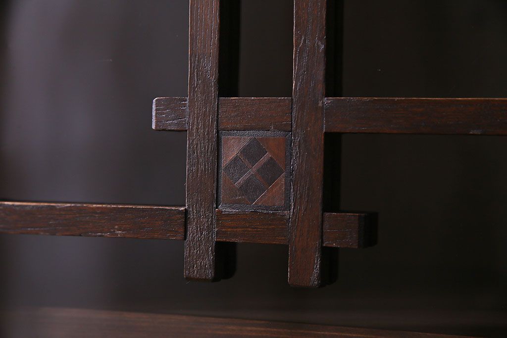 アンティーク家具　大正ロマン　栓材　ガラス扉の意匠がおしゃれな本箱(収納棚、飾り棚、食器棚、ブックケース)