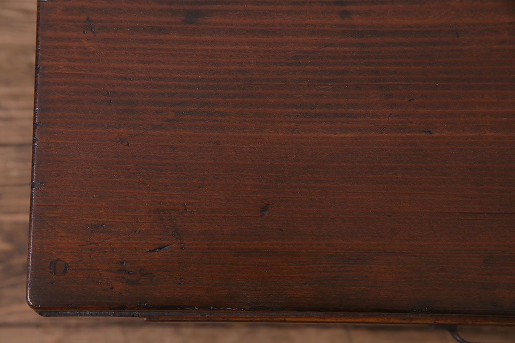 レトロ家具　昭和レトロ　ヒノキ材一枚板　小振りで取り入れやすい文机(1)