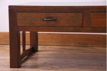 レトロ家具　昭和レトロ　ヒノキ材一枚板　小振りで取り入れやすい文机(1)