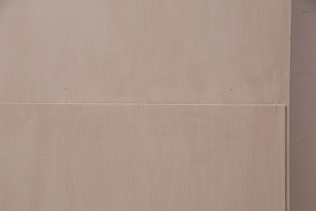 レトロ　シャビーな雰囲気のおしゃれなペイントドア(扉)