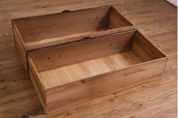 アンティーク家具　和製アンティーク　鉄脚付き　風格ある佇まいが魅力の会津箪笥ローボード(ローチェスト、衣装箪笥、テレビ台)