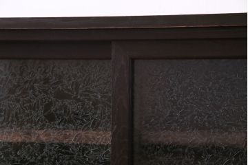 昭和レトロ　どこか懐かしさを感じる結霜ガラス入りのローボード(収納棚)