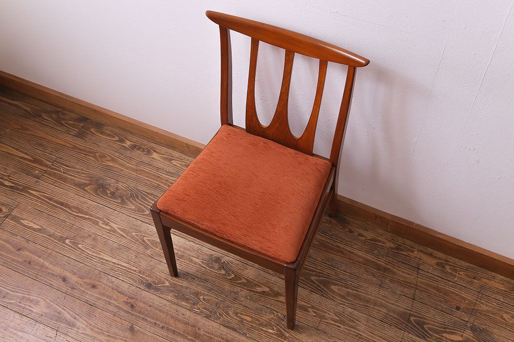 北欧家具　G-PLAN(ジープラン)　洗練された雰囲気のダイニングチェア(椅子)