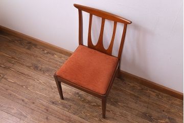 北欧家具　G-PLAN(ジープラン)　洗練された雰囲気のダイニングチェア(椅子)