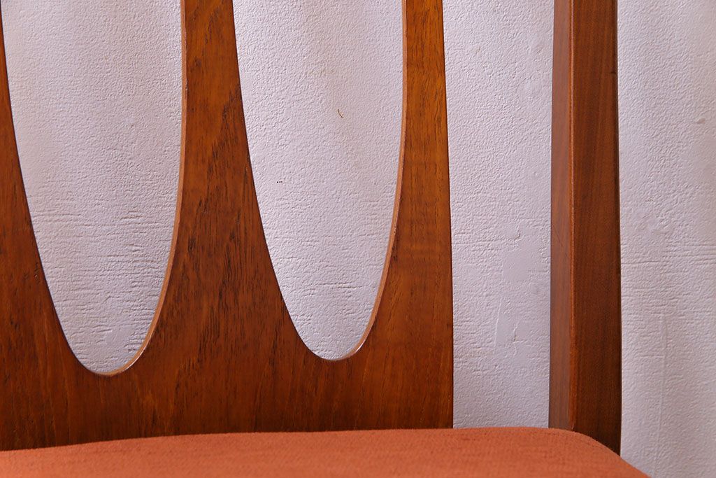 北欧家具　G-PLAN(ジープラン)　洗練された雰囲気のダイニングチェア(椅子)