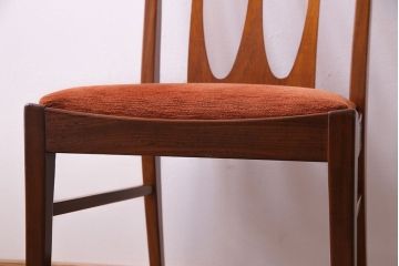 北欧家具　G-PLAN(ジープラン)　洗練された雰囲気のダイニングチェア(椅子)