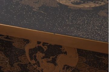 アンティーク家具　極上品!　江戸期　漆塗り金彩蒔絵・瑞獣(四神)図　飾り棚(大名道具、茶棚)
