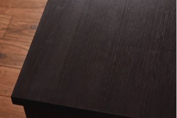 アンティーク家具　前面桑材使用!　花模様カットガラス入りリメイクローボード(収納棚、戸棚、ローチェスト)
