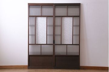 昭和レトロ　横桟が並んだデザインが魅力的な格子戸(ガラス戸、引き戸、建具)2枚セット