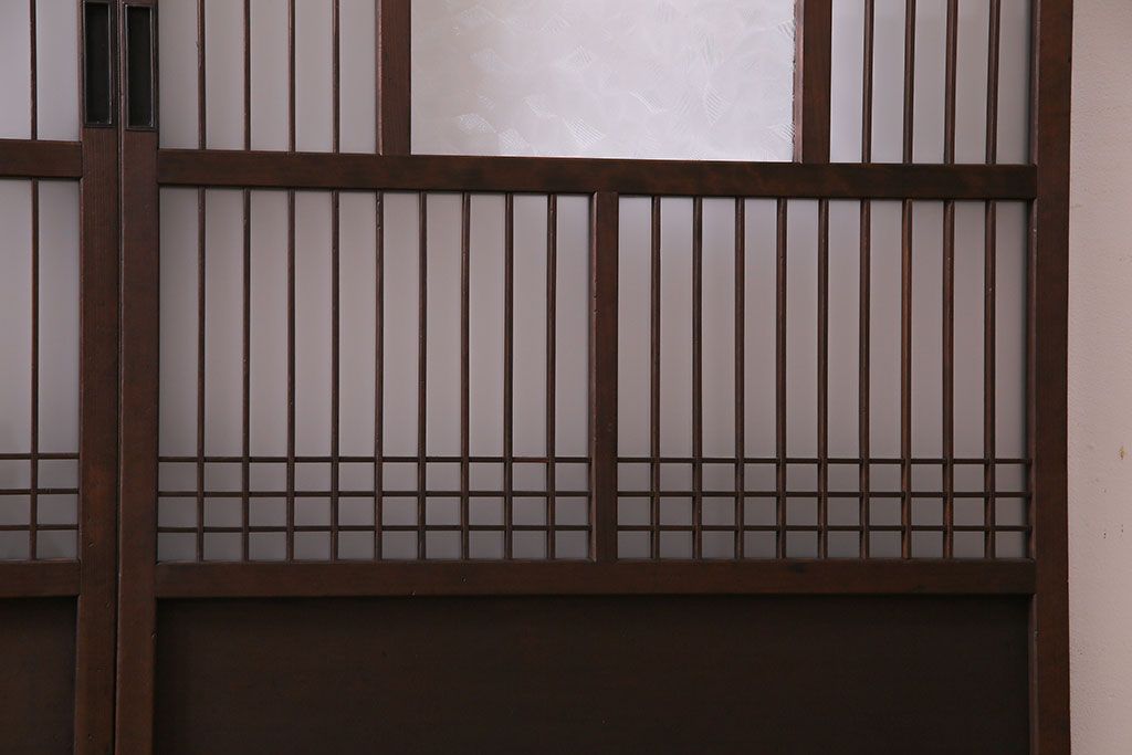 昭和レトロ　横桟が並んだデザインが魅力的な格子戸(ガラス戸、引き戸、建具)2枚セット