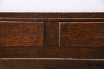 アンティーク家具　大正ロマン　ナラ材　透かし彫りの装飾が可愛らしい文机(ローテーブル)