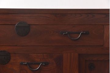 【H様ご成約分】和製アンティーク　上手物　前面総欅材の重厚な収納箪笥ローボード(水屋箪笥、サイドボード)(1)