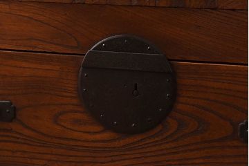 【H様ご成約分】和製アンティーク　上手物　前面総欅材の重厚な収納箪笥ローボード(水屋箪笥、サイドボード)(1)