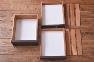 中古　永田良介商店　チルダ彫刻入食器棚(カップボード、キャビネット、収納棚)(定価約60万円)