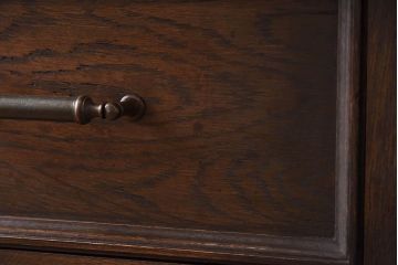 中古　永田良介商店　チルダ彫刻入食器棚(カップボード、キャビネット、収納棚)(定価約60万円)