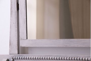 ペイント家具　淡いカラーが可愛らしいイギリスアンティークのドレッサー(ドレッシングチェスト、ミラー)