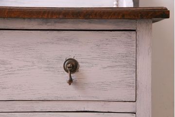 ペイント家具　淡いカラーが可愛らしいイギリスアンティークのドレッサー(ドレッシングチェスト、ミラー)