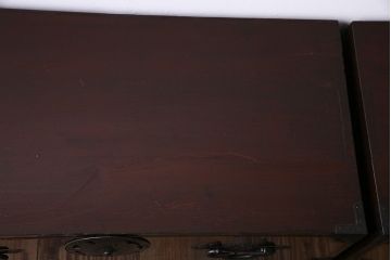 アンティーク家具　和製アンティーク　漆塗りの光沢が美しい会津箪笥(重ね箪笥、時代箪笥)