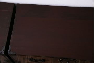 アンティーク家具　和製アンティーク　漆塗りの光沢が美しい会津箪笥(重ね箪笥、時代箪笥)