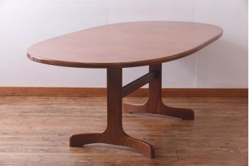 ヴィンテージ家具　北欧ビンテージ　G-PLAN ウォールナット材　シンプルなエクステンションテーブル(ダイニングテーブル、ドローリーフテーブル)
