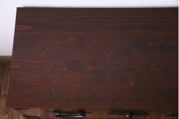 アンティーク家具　和製アンティーク　リメイク　鉄脚付き　朱色の時代箪笥ローボード(テレビボード、ローチェスト)(1)