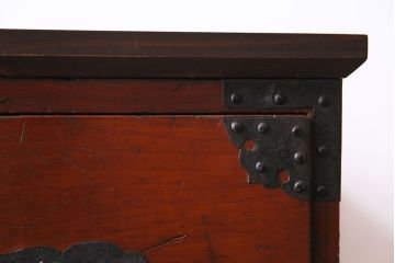 アンティーク家具　和製アンティーク　リメイク　鉄脚付き　朱色の時代箪笥ローボード(テレビボード、ローチェスト)(1)
